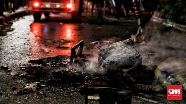 Sedikitnya empat rumah sakit di Jakarta merawat ratusan korban bentrok massa dan aparat di sejumlah titik di Jakarta sejak Selasa (21/5) hingga Rabu (22/5).