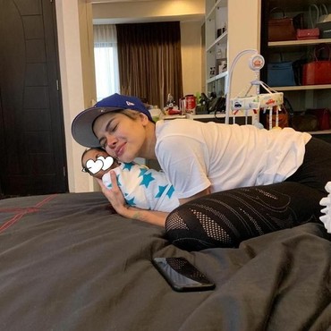 Curhat Nikita Mirzani Lahirkan Arkana yang Alami Pecah Pembuluh Darah