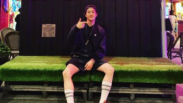 Perut Roti Sobek Suho EXO Bikin Penggemar Histeris di Korea Selatan