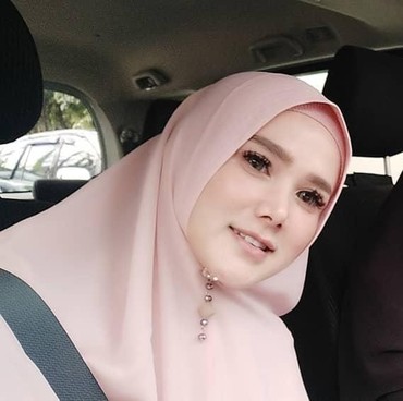 Aksi Bungkam Mulan Jameela Usai Jenguk Ahmad Dhani di Cipinang