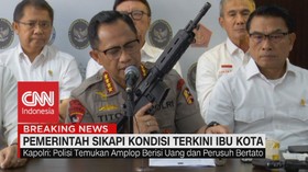 VIDEO: Kapolri Tunjukkan Senjata Serbu Penembak Massa Aksi