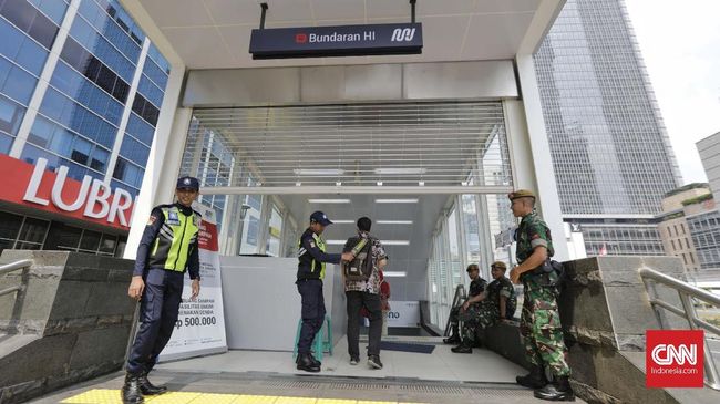 Kerusuhan 22 Mei, MRT Tutup Stasiun Bundaran HI PT MRT Jakarta memutuskan untuk menutup Stasiun Bundaran HI dengan alasan keamanan. Penutupan dilakukan akibat kerusuhan 22 Mei.