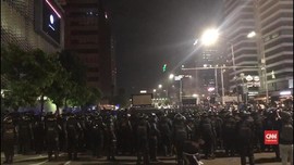 VIDEO: Kericuhan Kembali Pecah di Bawaslu