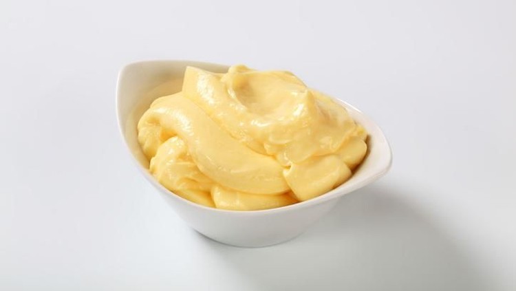Tepung terigu dan butter untuk membuat kue kering
