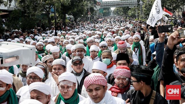 Cek Kondisi Lalu Lintas via CCTV Demi Hindari Aksi 22 Mei Sejumlah kamera pemantau (cctv) yang dipasang di beberapa titik strategis di Jakarta tempat konsentrasi massa agar terhindari dari aksi 22 Mei.