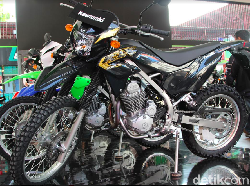 Suspensi Upside Down Bikin Kawasaki KLX 230 Series Makin Gagah Rek