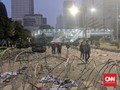 Jadi Pusat Bentrokan, Jalan Thamrin Nampak Berantakan
