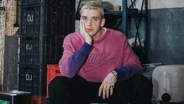Lirik Lagu Paris in the Rain - Lauv