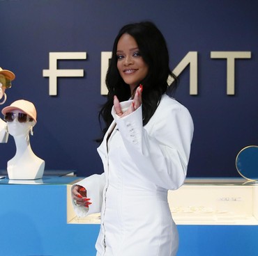 Rilis Fenty di Paris, Rihanna Cetak Sejarah Baru