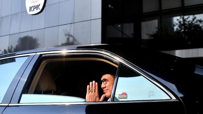 Hakim Pengadilan Tipikor menyebut eks Menag Lukman Hakim Saifuddin menerima Rp70 juta dari Haris Hasanuddin yang mengincar posisi Kakanwil Kemenag Jatim.
