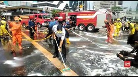 VIDEO: Pascarusuh, Anies Ikut Sikat Aspal Jalan Thamrin