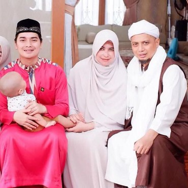 Cerita Menantu Terbayang Wajah Ustaz Arifin Ilham