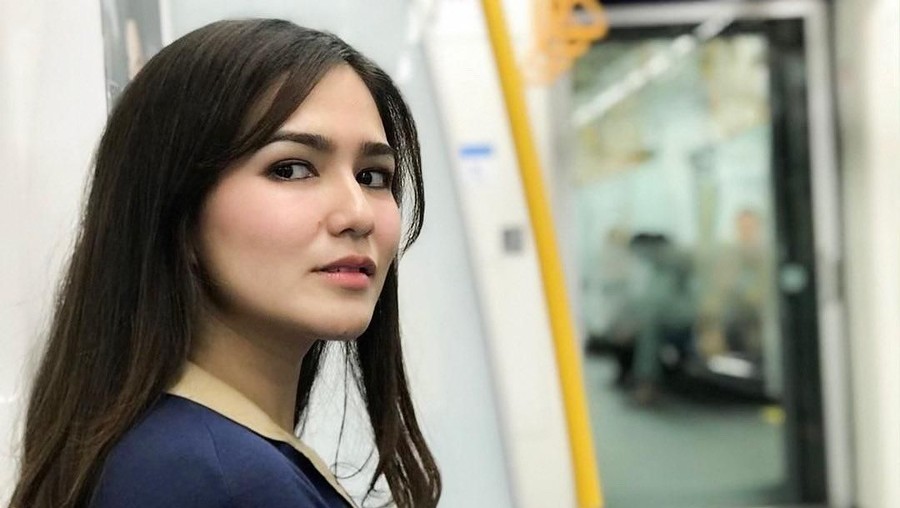 Masayu Clara ungkapkan akan menikah di usia 25 tahun.