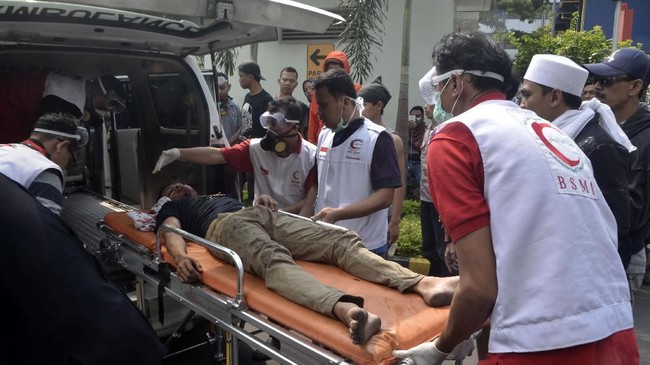 Gubernur DKI Jakarta Anies Baswedan memastikan para korban mendapat bantuan BPJS Kesehatan dari Pemerintah Provinsi DKI Jakarta.