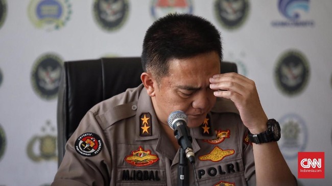 Mabes Polri menyebut AF alias Fifi adalah pemasok senjata api yang akan digunakan pada rangkaian kerusuhan 21-23 Mei dan membunuh empat tokoh nasional.