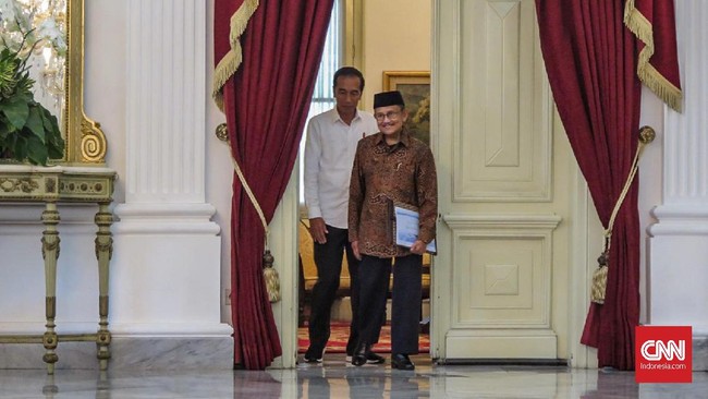 Habibie mendesak kepada semua pihak mengambil risiko perpecahan bangsa dengan mengadu domba dan memecah belah demi menangi pemilu.