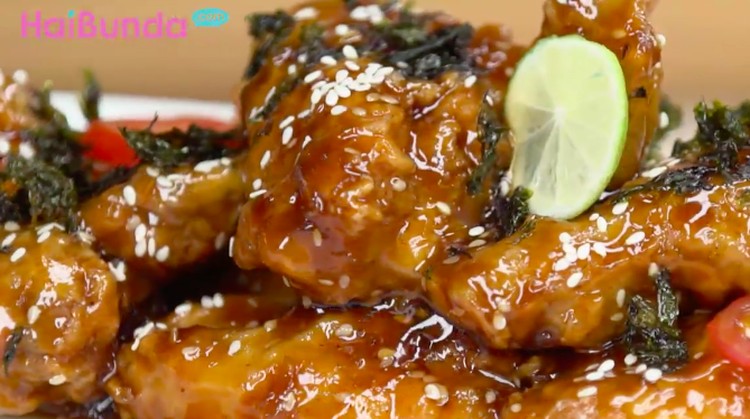 Menu buka puasa yang satu ini rasanya manis gurih, kaya protein pula: crispy yakiniku wings.