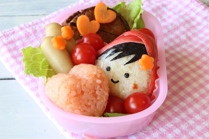 Si kecil susah makan, Bun? Buat makannya jadi lebih menarik dengan bikin bento sederhana ini yuk.