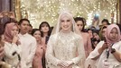 7 Pesona Melody Eks JKT48 Setelah Setahun Berhijab Melody Nurramdhani Laksani dikenal publik pertama kali saat menjadi member JKT48. Ia pun memutuskan berhijab setelah keluar dari grup tersebut.