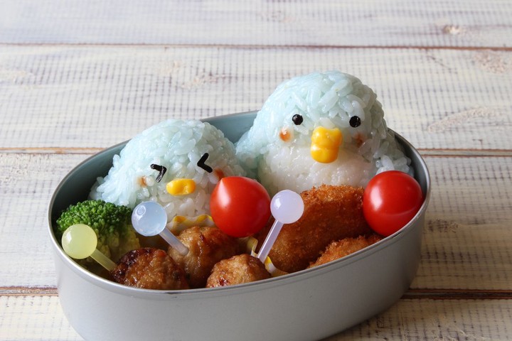Si kecil susah makan, Bun? Buat makannya jadi lebih menarik dengan bikin bento sederhana ini yuk.