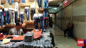 Bahlil: Tekstil 'Made in Indonesia' Sulit di Tanah Abang