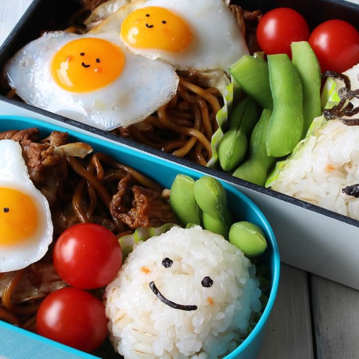 <span class="im"> Buat bekal si kecil? Boleh buat bento dengan porsi lebih banyak ya, biar si kecil juga bisa berbagi dengan teman-temannya. (Foto: iStock)<br /></span>