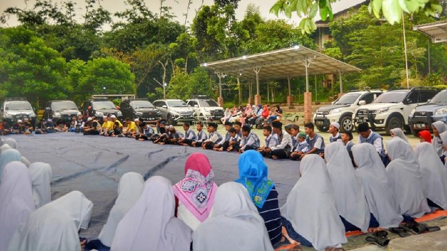 Kegiatan sosial seperti ini bukan yang pertama dan terakhir dilakukan Teruci chapter Tangerang.