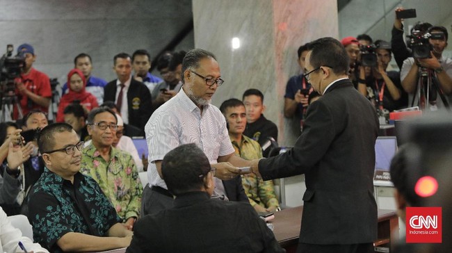 Gugatan Prabowo yang diterima MK cuma yang diajukan 24 Mei. Berkas tambahan, termasuk gugatan terkait Ma'ruf sebagai pengurus BUMN, cuma masuk sebagai lampiran.