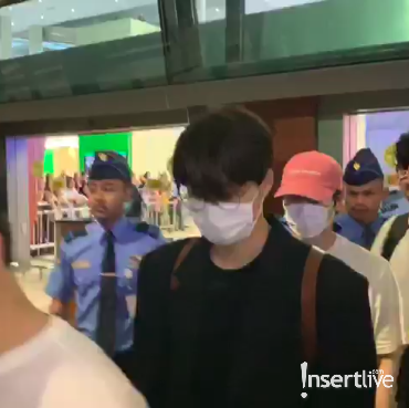 Akhirnya Tiba! Intip Potret Kedatangan EXO di Jakarta