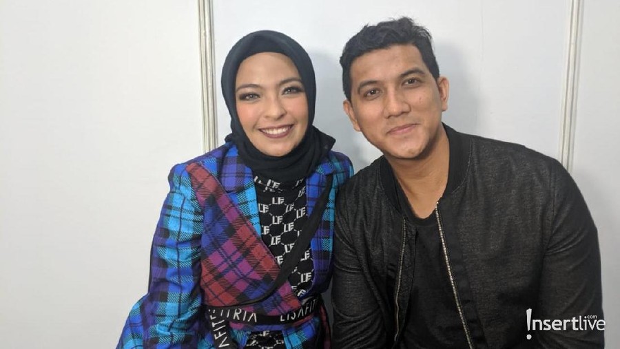 Cerita tentang persiapan mudik Tantri Kotak dan Arda Naff bersama sang anak.
