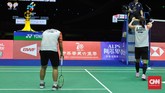 FOTO: Piala Sudirman Masih Sekadar Mimpi bagi Indonesia Gelar Piala Sudirman kian dirindukan Indonesia setelah dikalahkan Jepang 1-3 pada babak semifinal di Nanning, China.
