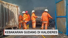 VIDEO: Kebakaran Gudang di Kalideres