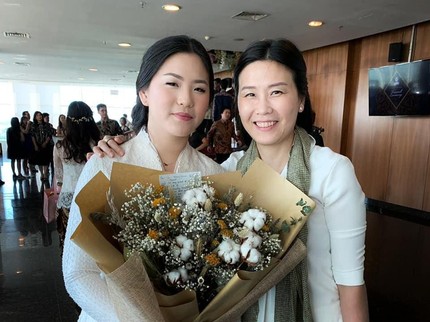 Pesan Menyentuh Veronica Tan di Hari Kelulusan Putrinya