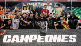 6 Catatan Penting Valencia Juara Copa del Rey Tekuk Barcelona