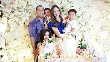 Momen Lucu Anak Nia Ramadhani Ngaku Ingin Jadi Tukang Es Krim