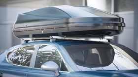 Cara Pasang Roof Box di Mobil untuk Perjalanan Mudik