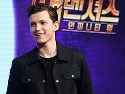 7 Potret Tom Holland Pemeran Spider-Man yang Sedang di Bali