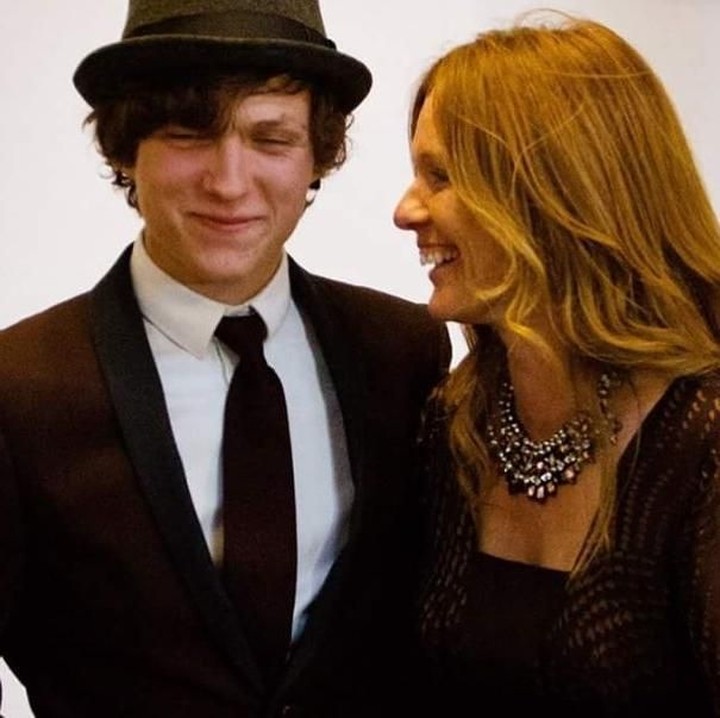<p>Tom Holland merupakan kelahiran Inggris dari ibu yang berprofesi sebagai seorang fotografer Nicola Elizabeth Frost atau akrab disapa Niki Holland dan ayah seorang komedian, Dominic Holland. (Foto: Instagram @tomholland2013)</p>