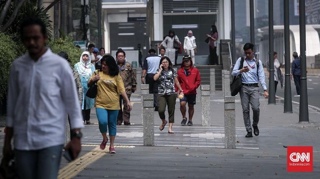 Ikut Program Cicilan, Warga DKI Masih Utang Pajak Rp1,55 T Bapenda DKI Jakarta mencatat total utang pajak dari wajib pajak mencapai Rp1,55 triliun atau 78,28 persen dari total nilai pajak dengan pelunasan bertahap.