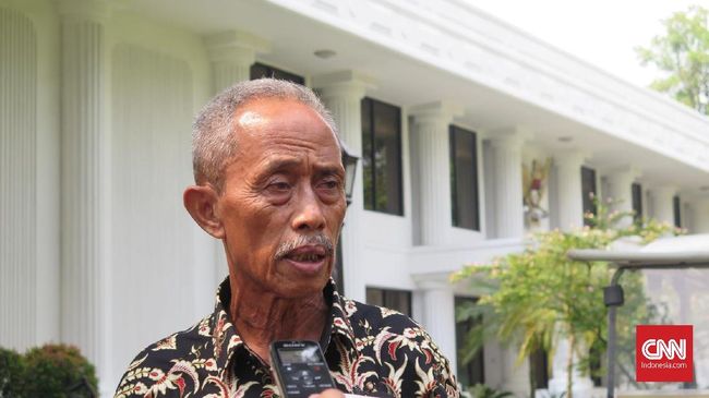 Sudah Mudik, Pedagang Korban 22 Mei Dijemput Bertemu Jokowi Setelah bertemu Jokowi, Usma pedagang di Jalan Wahid Hasyim mendapat bantuan modal dan pakaian. Usma mengaku rugi hingga Rp20 juta karena dagangannya dijarah.