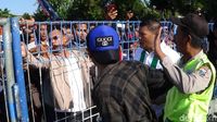 Pelabuhan Kalianget Membludak Diserbu Penumpang Mudik Gratis Andi&nbsp;Video