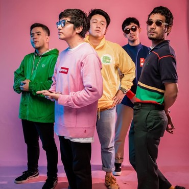 Lirik Ikut Aku ke Bulan - Pee Wee Gaskins
