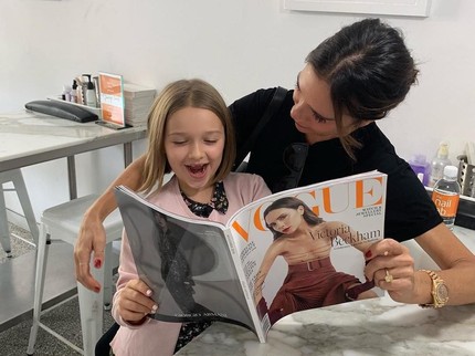 6 Momen Kompak Victoria dan Si Bungsu Harper Beckham