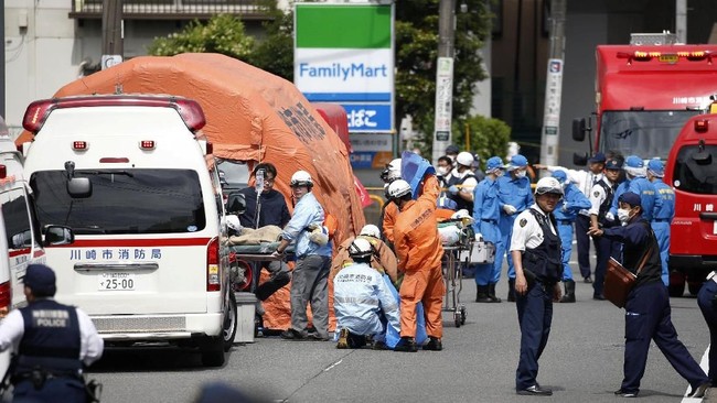 FOTO: Kalap Belati di Kawasaki