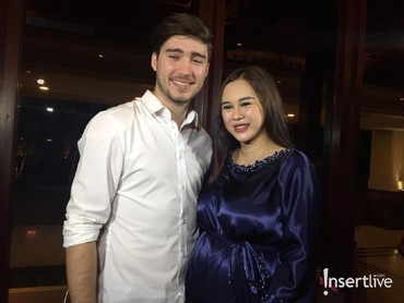 img-title Terpopuler: Curhat Aura Kasih Soal Suami vs Curhat Herjunot Ali Soal Tatjana