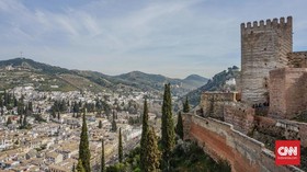 FOTO: Menyibak Peninggalan Islam di Alhambra