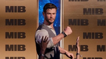 Promosi Film 'Men In Black', Chris Hemsworth Ucapkan 'Mantul'
