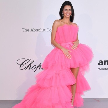 Gara-gara Salah Cuci Muka, Kendall Jenner Diprotes Penggemar