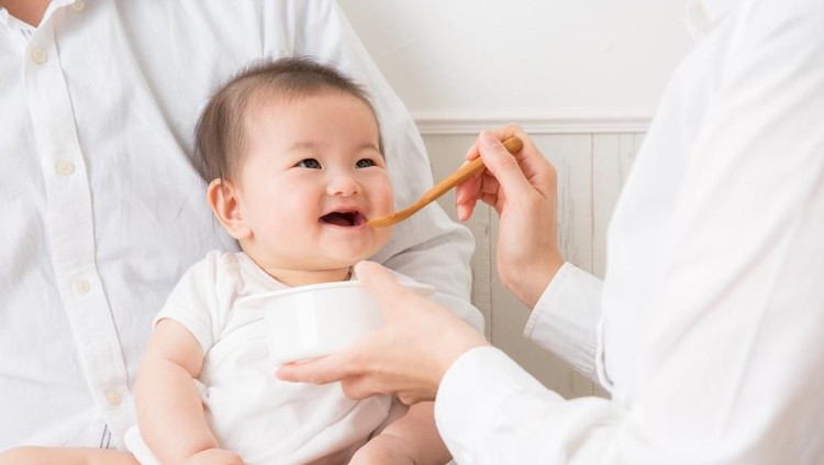 Bunda hendak membuat MPASI untuk si kecil? Satu hal penting berikut perlu diperhatikan ya. 