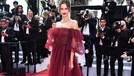 10 Artis dengan Kostum Terbaik di Festival Cannes 2019 Festival Film Cannes 2019 telah selesai digelar. Festival film bergengsi ini digelar sejak 14 Mei hingga 25 Mei 2019 lalu.
